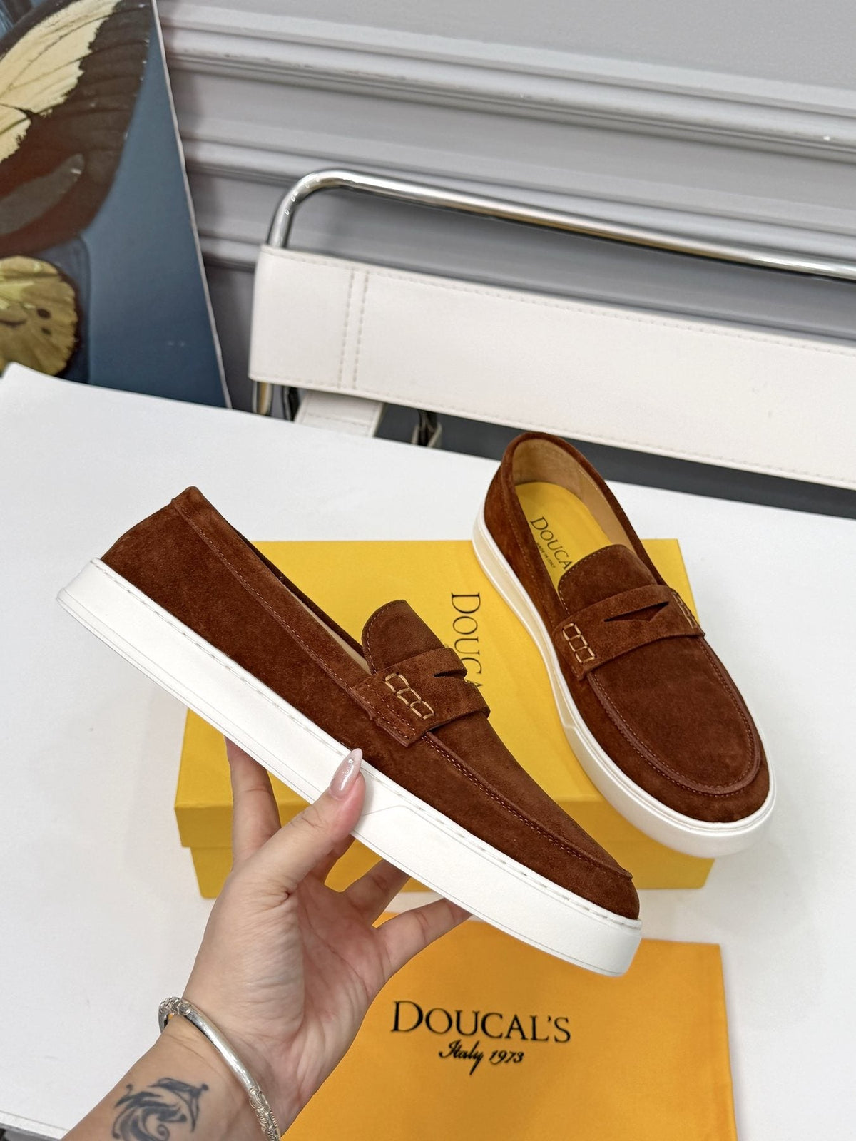 Doucal's Contrast-Sole Slip-On Shoes
